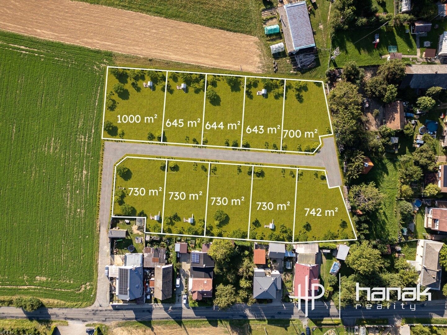 Pozemky pro bydlení, 730 m²