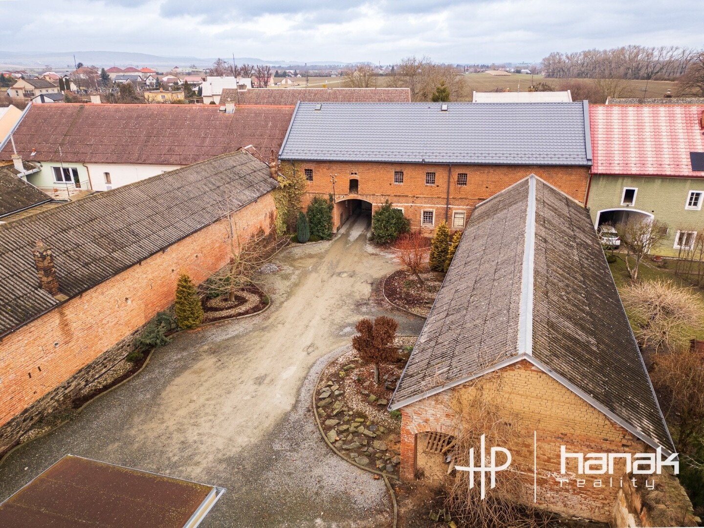 Komerčních prostor 521 m², pozemek 2552 m²