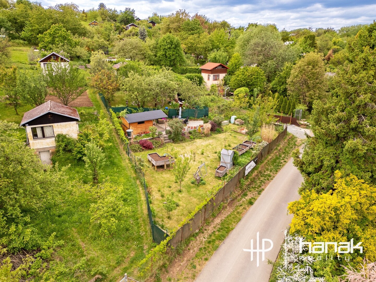 Zahrady 350 m²