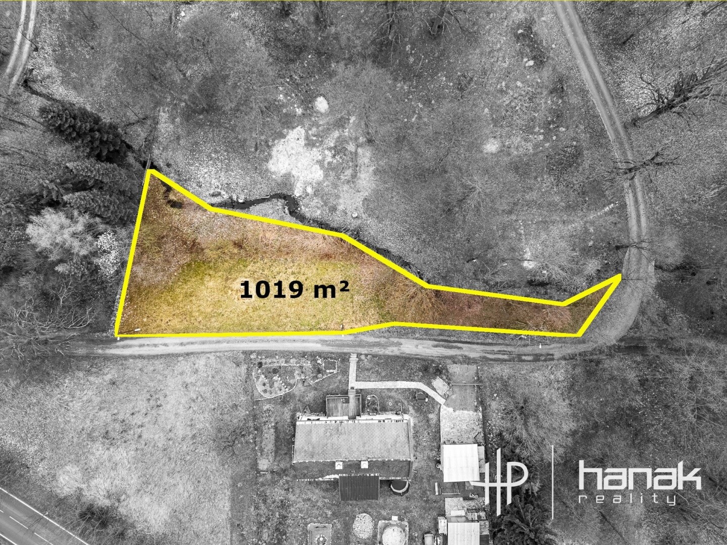 Stavebního pozemku s projektem 1 019 m²