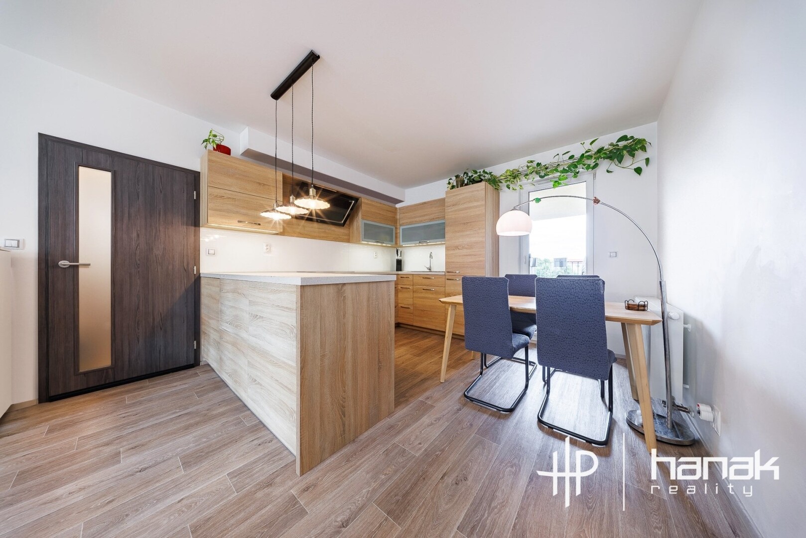 Bytu 4+kk 111 m²