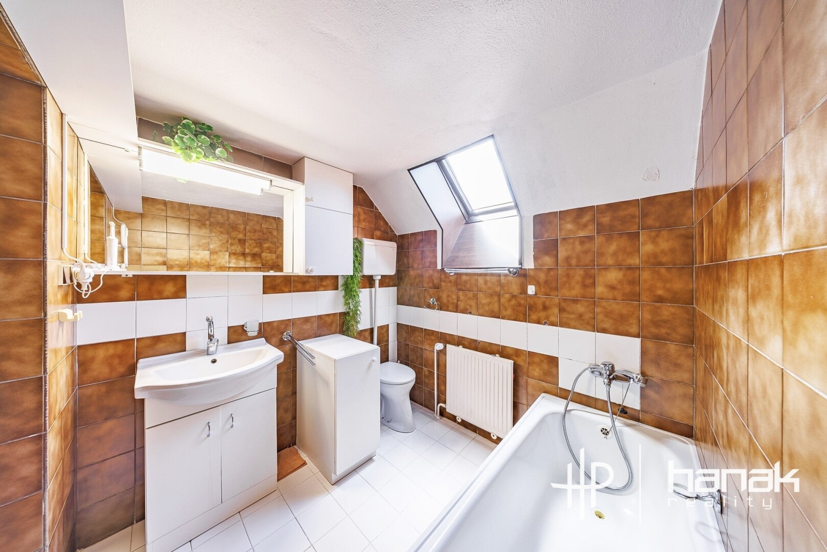 Rodinného domu 5+1, 277 m², pozemek 3924 m²