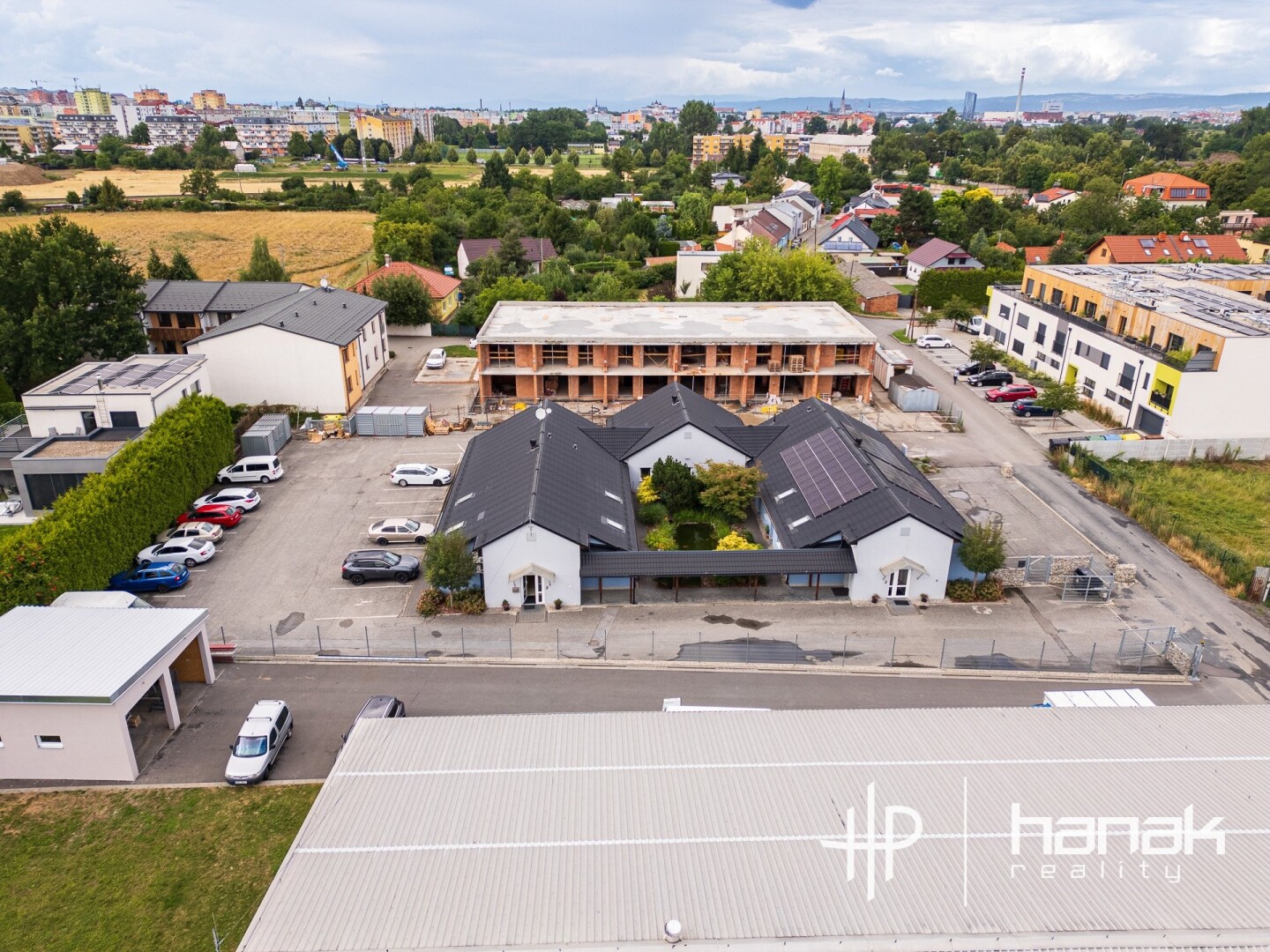 Kanceláře 533 m²