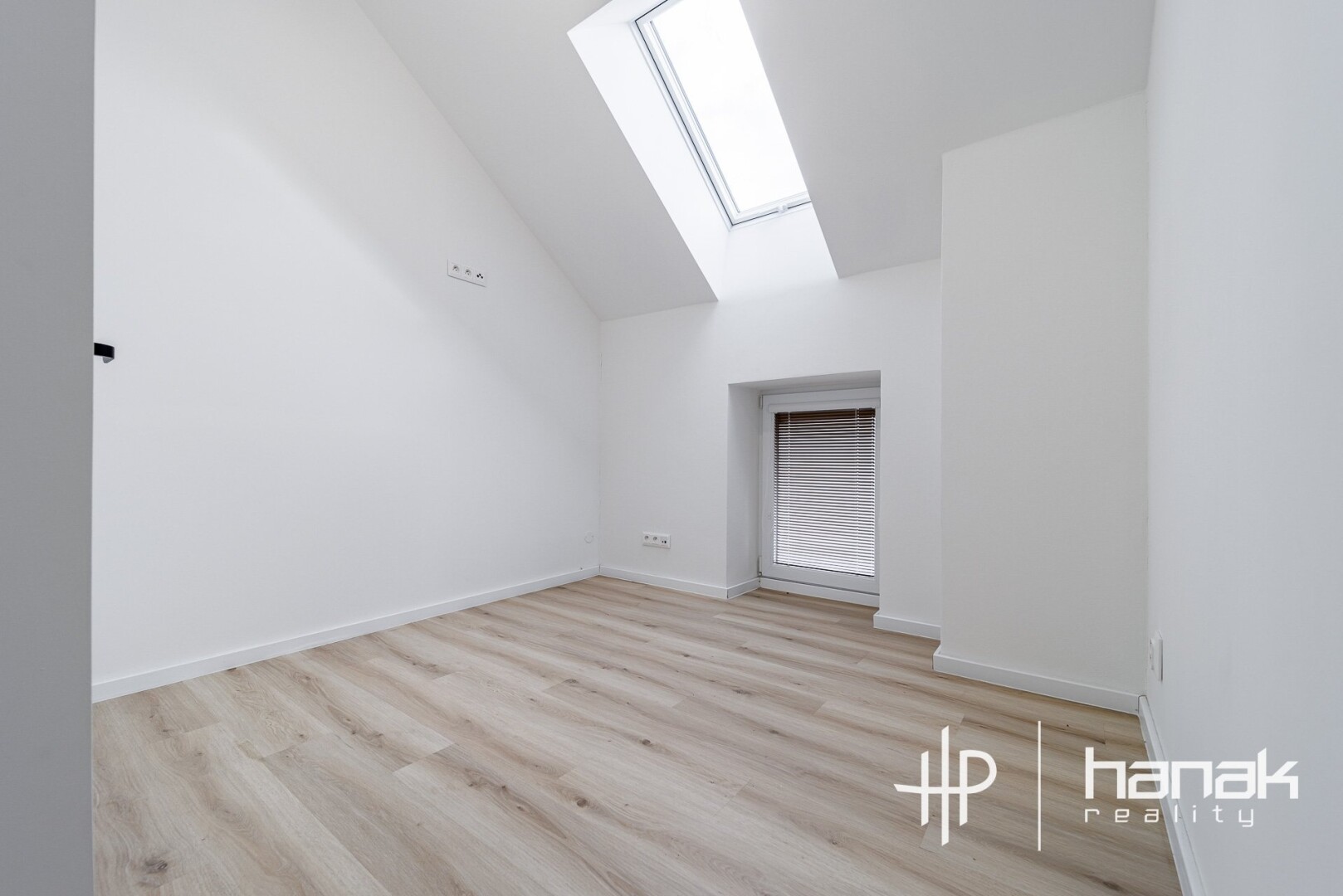 BytU 3+kk, 85 m²