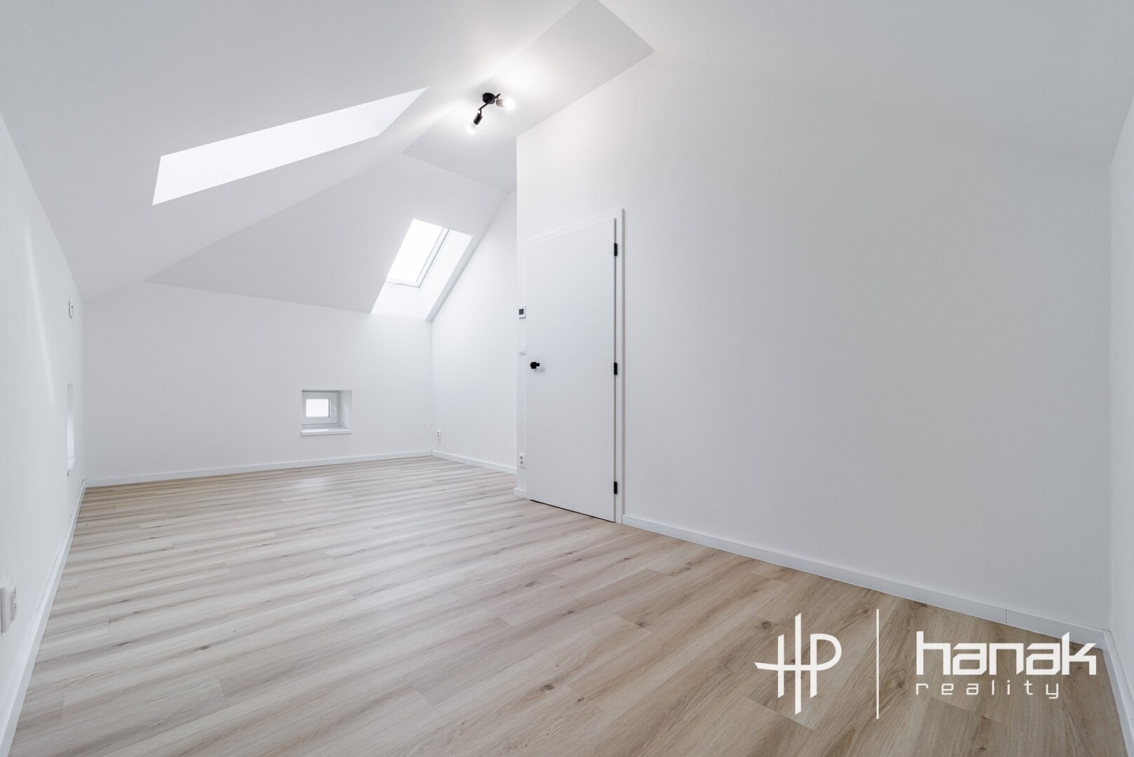BytU 3+kk, 85 m²