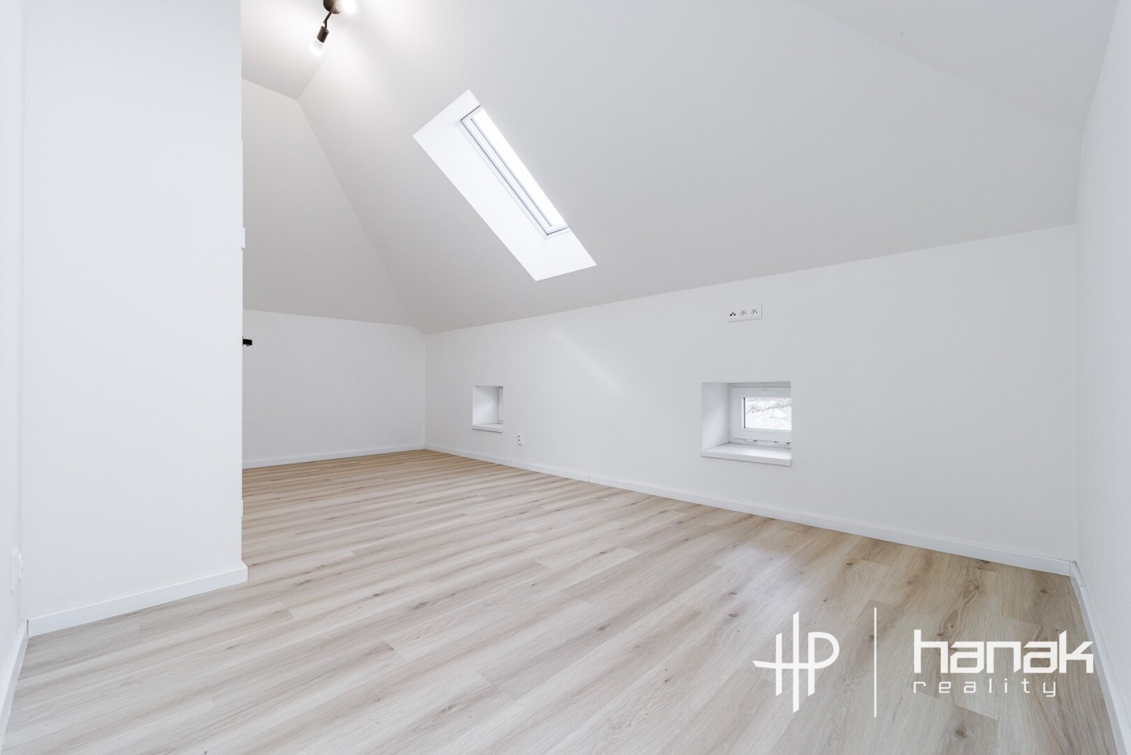 BytU 3+kk, 85 m²