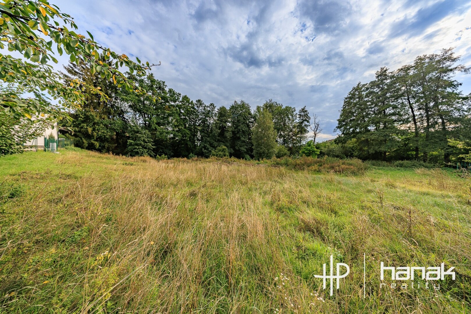 Stavebního pozemku 1 606 m²