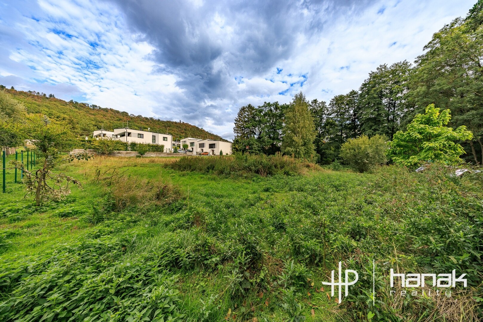 Stavebního pozemku 1 606 m²