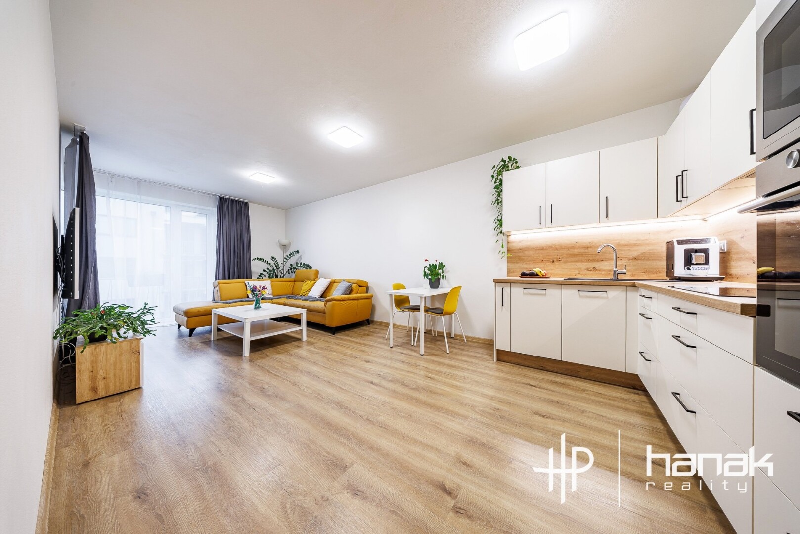 Bytu 2+kk, 55 m² - Pionýrů
