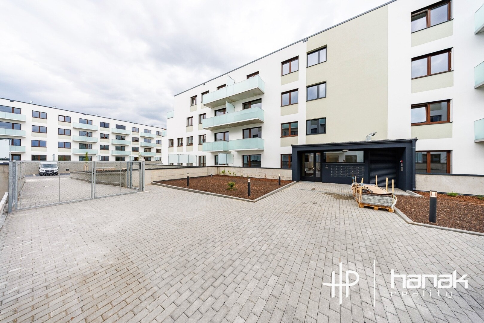 2+kk s balkonem a garážovým stáním Olomouc - Třída Jiřího Pelikána