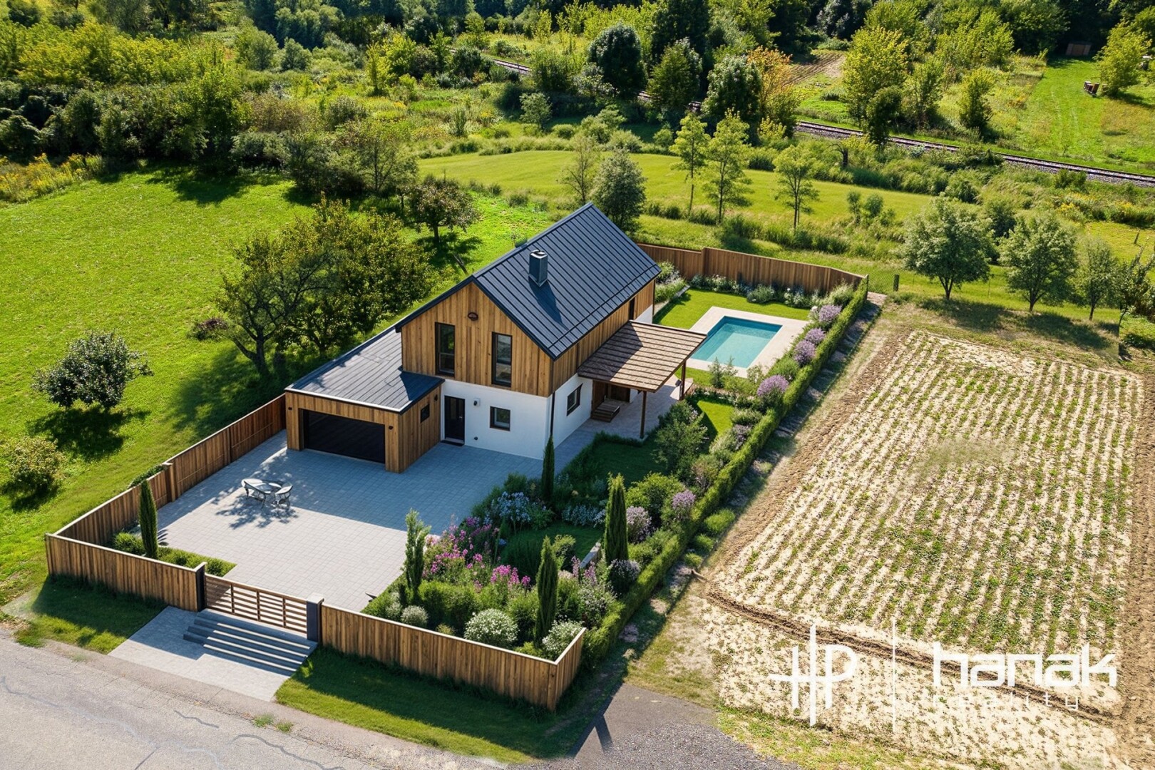 Stavebního pozemku 777 m²